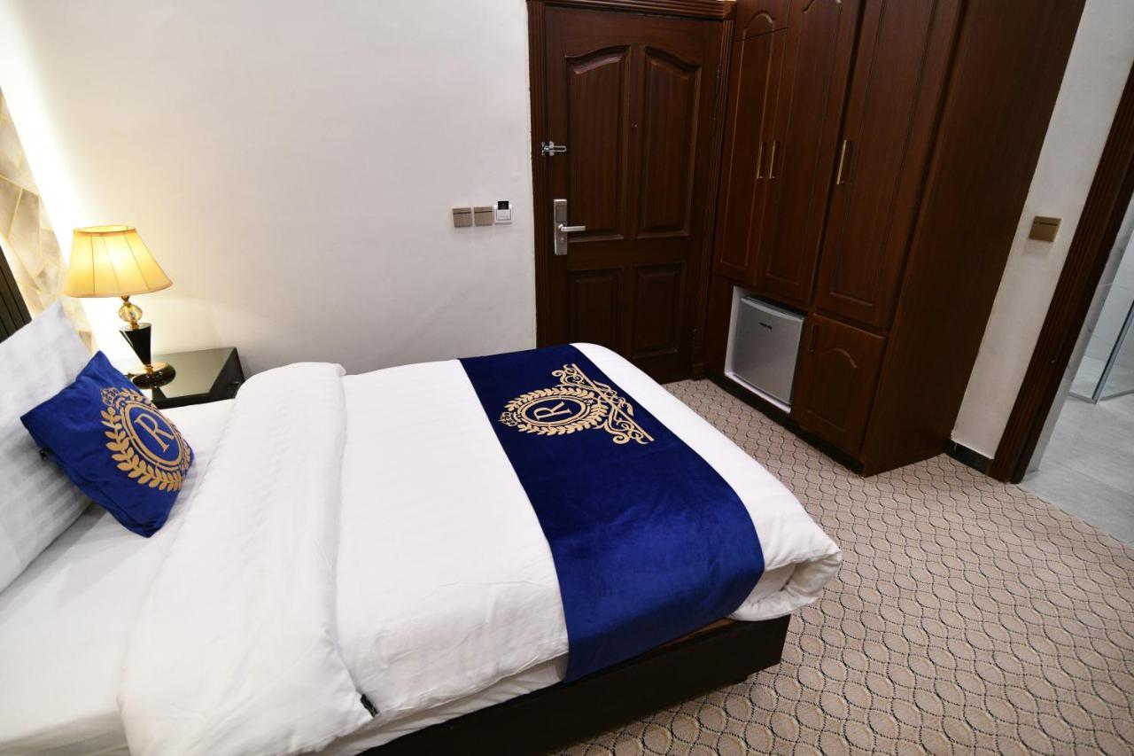 Royal Regency Hotel Исламабад Екстериор снимка