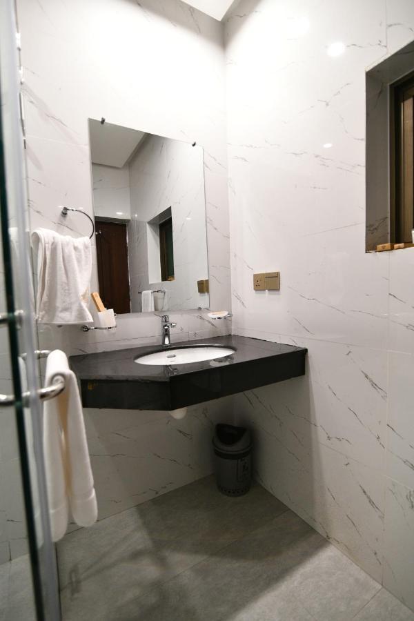 Royal Regency Hotel Исламабад Екстериор снимка